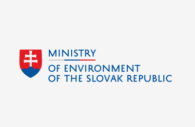 logo_eslovaquia.png