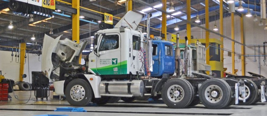 La nueva subida en el precio del gasóleo causa la subida del coste de transporte